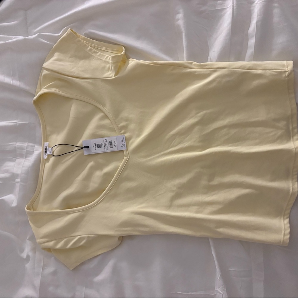 Garage Light Yellow Short Sleeve Tee